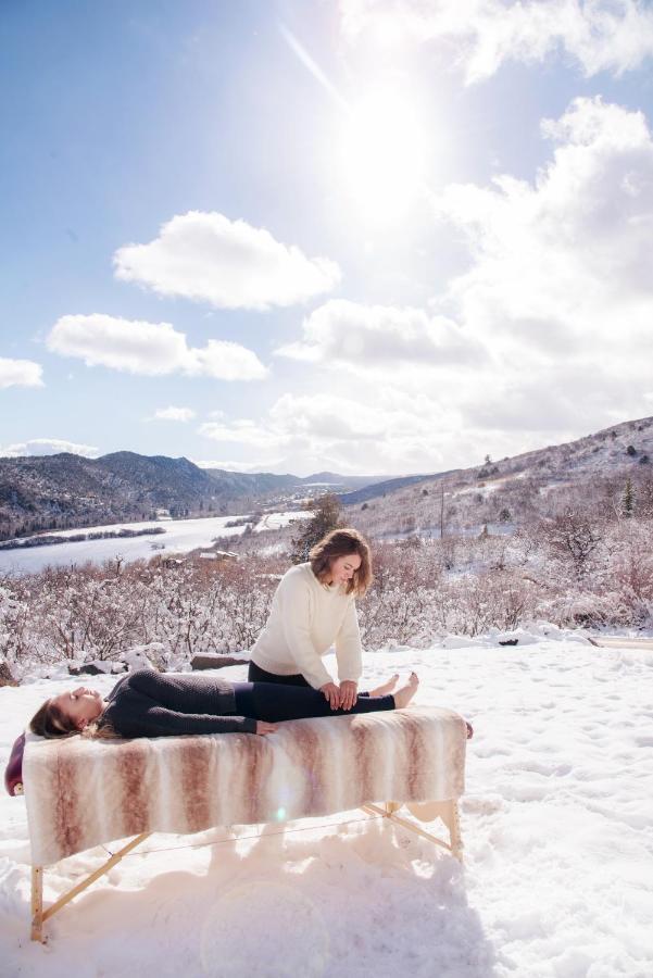Wanderer Studio, An Off Grid Mountain Guest Studio With Fantastic Views Glenwood Springs Eksteriør billede